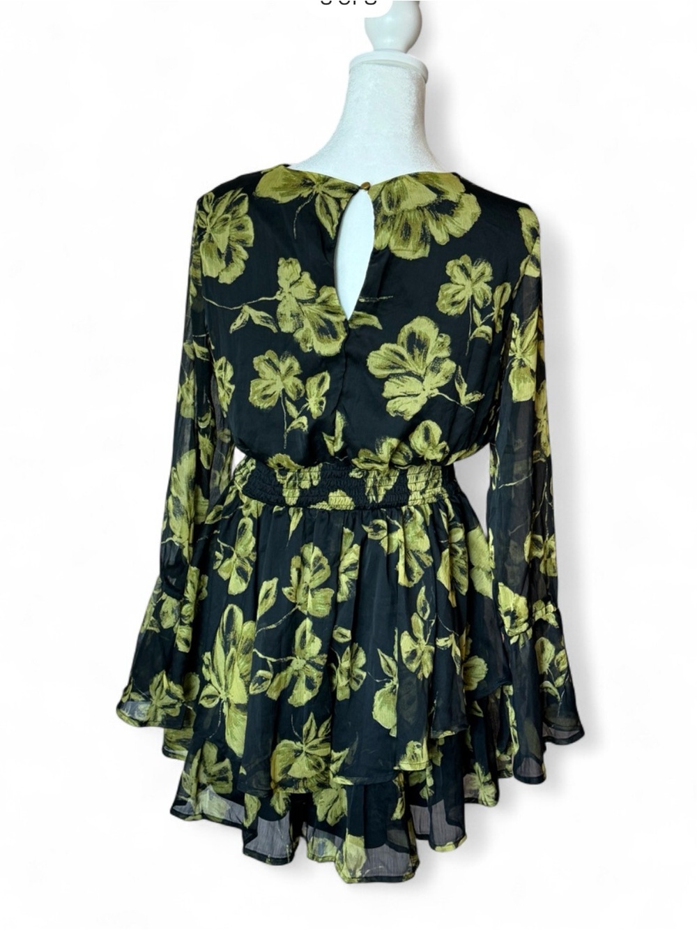 NWT Indulge Instyle Black & Green Floral Wrap Romper Tie Waist L - Picture 3 of 7